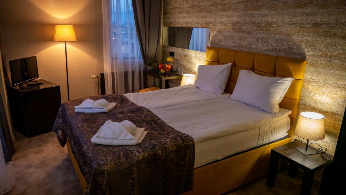 Riverside Boutique Hotel Банско Экстерьер фото